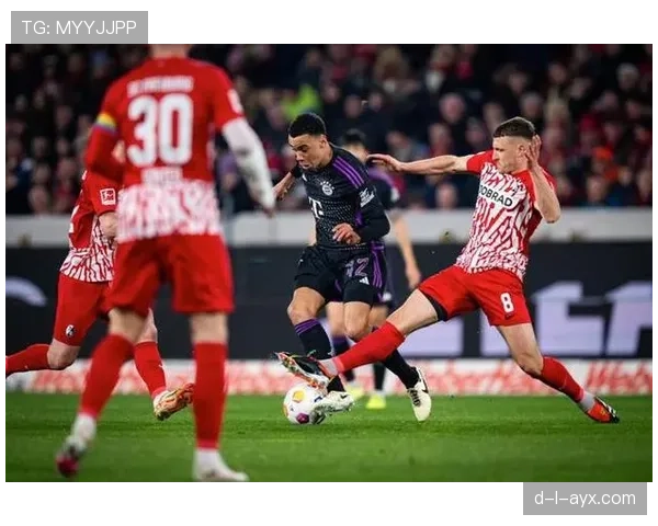 穆西亚拉控球魔力引领现代足球节奏,独特创造力闪耀赛场 穆西亚拉控球魔力引领现代足球节奏,独特创造力闪耀赛场