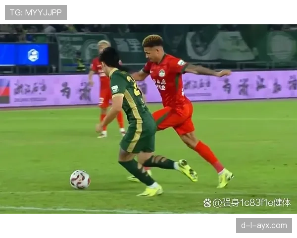 专家预测：本周末足球赛事看点十足，竞争力提升球队成焦点